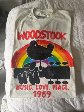 Woodstock Short Sleeve Tee in Cream with Rainbow Graphic
